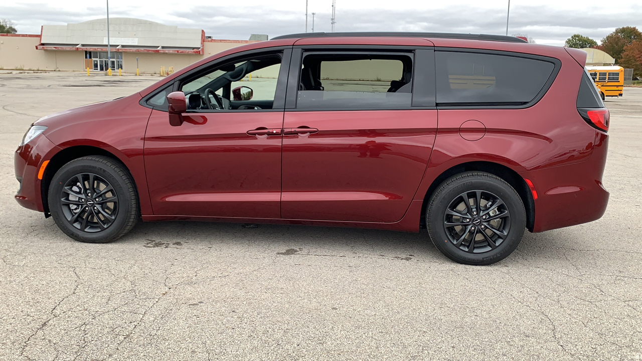 New 2020 CHRYSLER Pacifica Launch Edition Passenger Van in St. Joseph # ...