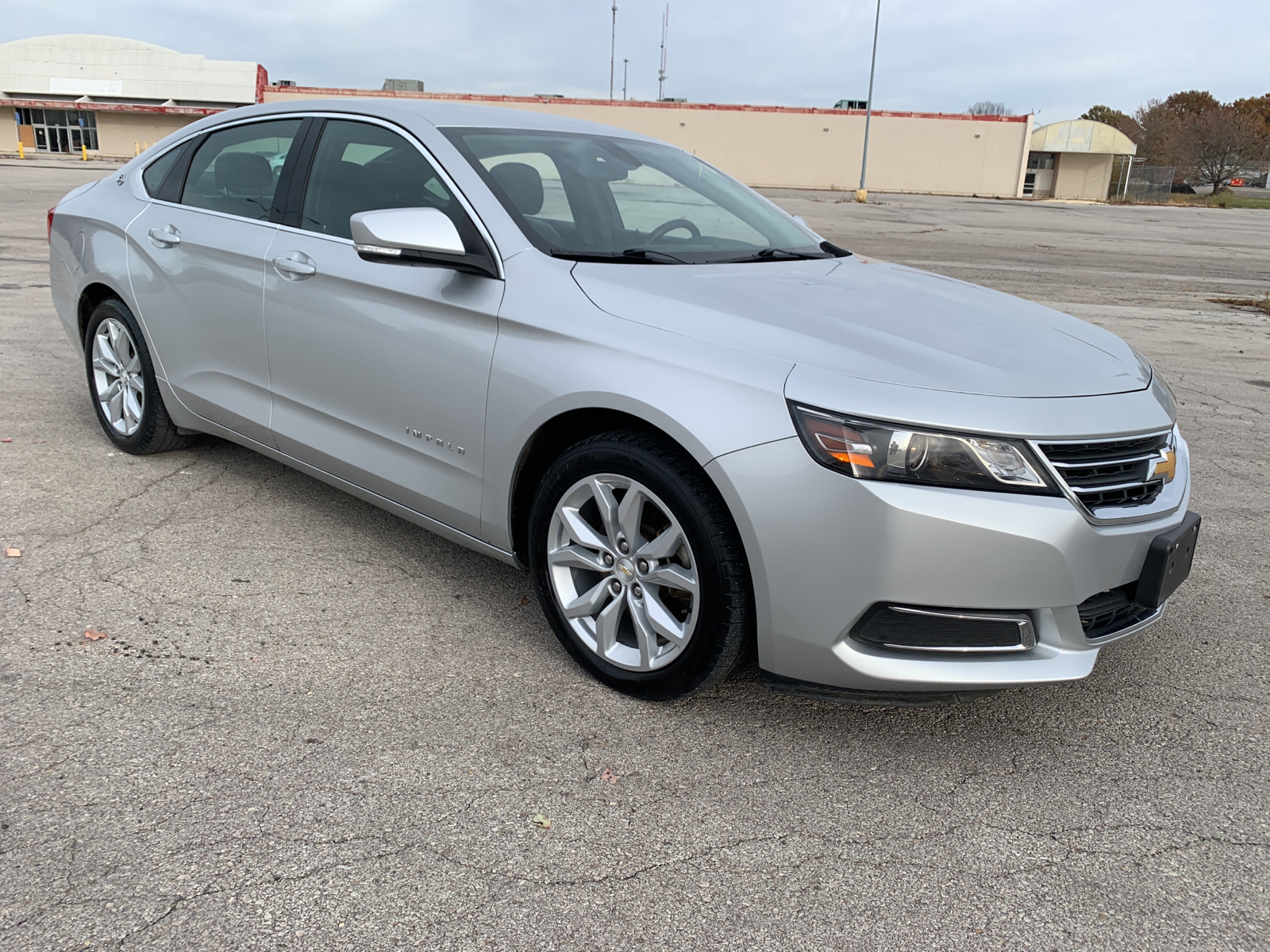 Pre-Owned 2017 Chevrolet Impala LT Front Wheel Drive Sedan