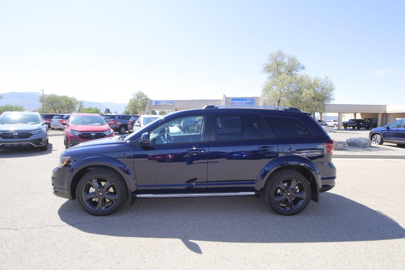 New 2020 DODGE Journey Crossroad