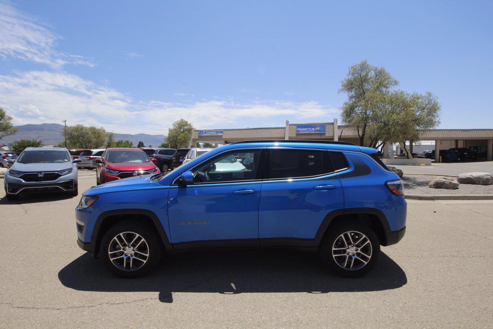 New 2020 JEEP Compass Latitude w/Sun/Safety Pkg