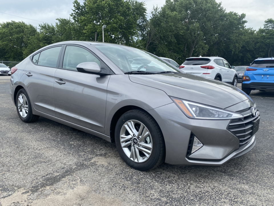 New 2020 Hyundai Elantra SEL IVT FWD 4dr Car