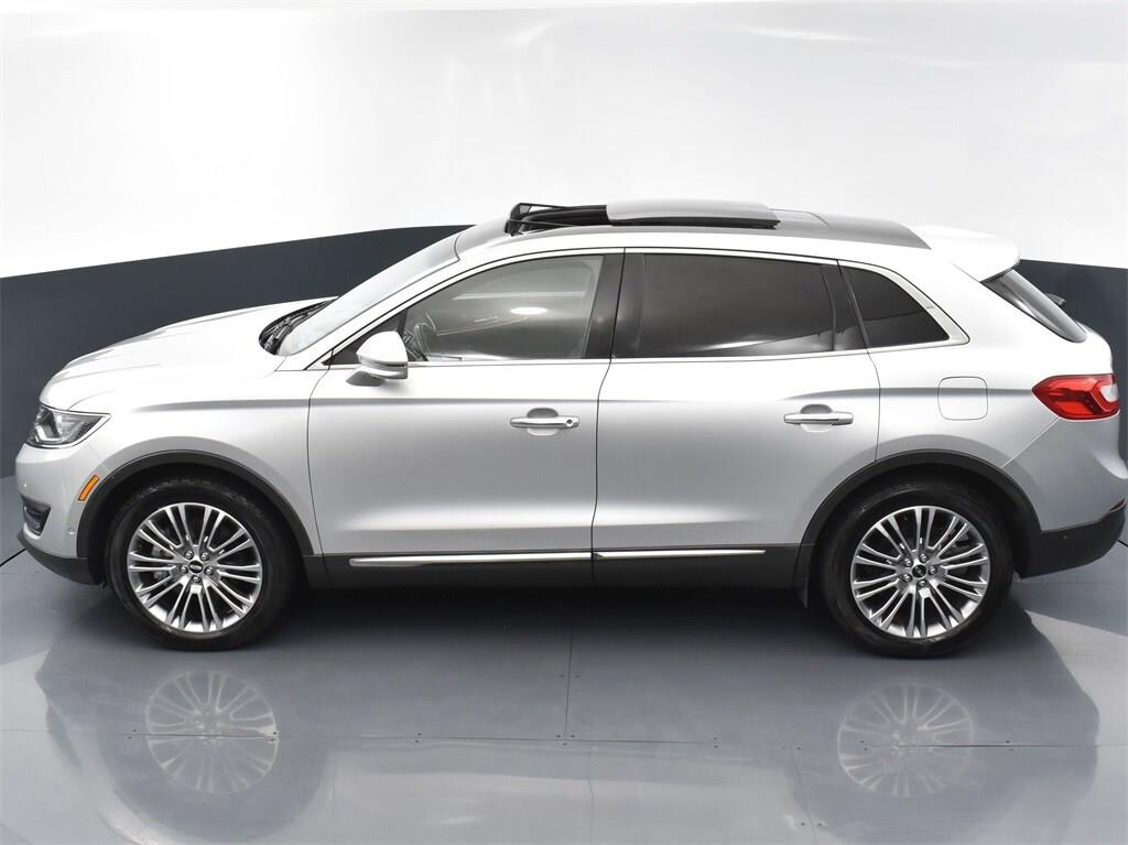 Preowned 2016 Lincoln MKX Reserve for sale by CarVision of Trooper in Trooper, PA