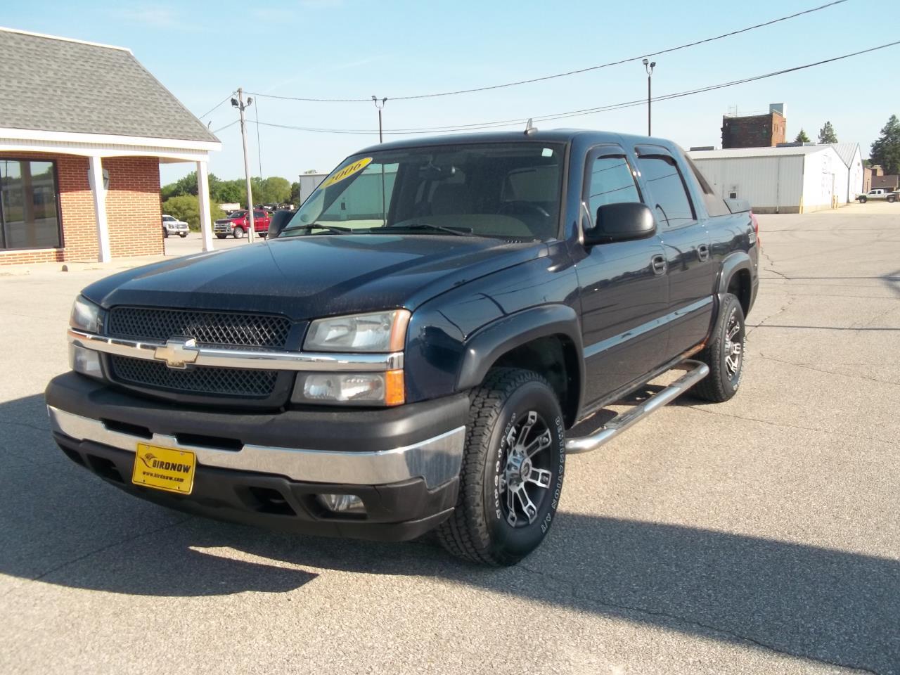 Pre-Owned 2006 Chevrolet Avalanche Z71 4-Wheel Drive 5 Door Crew Cab ...