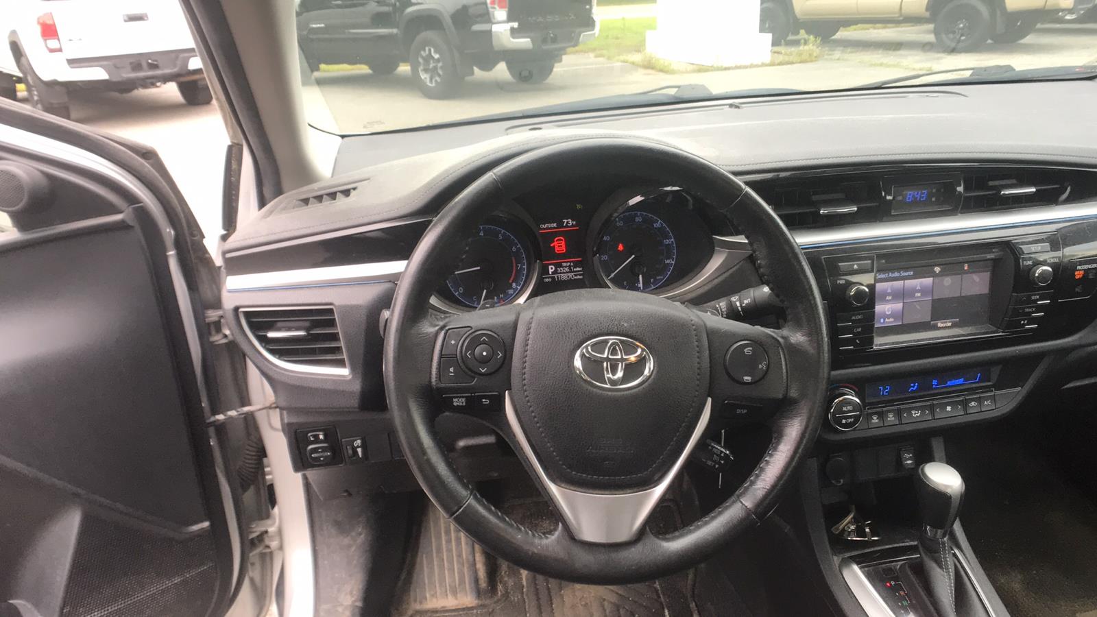 2014 Toyota Corolla 4dr Car
