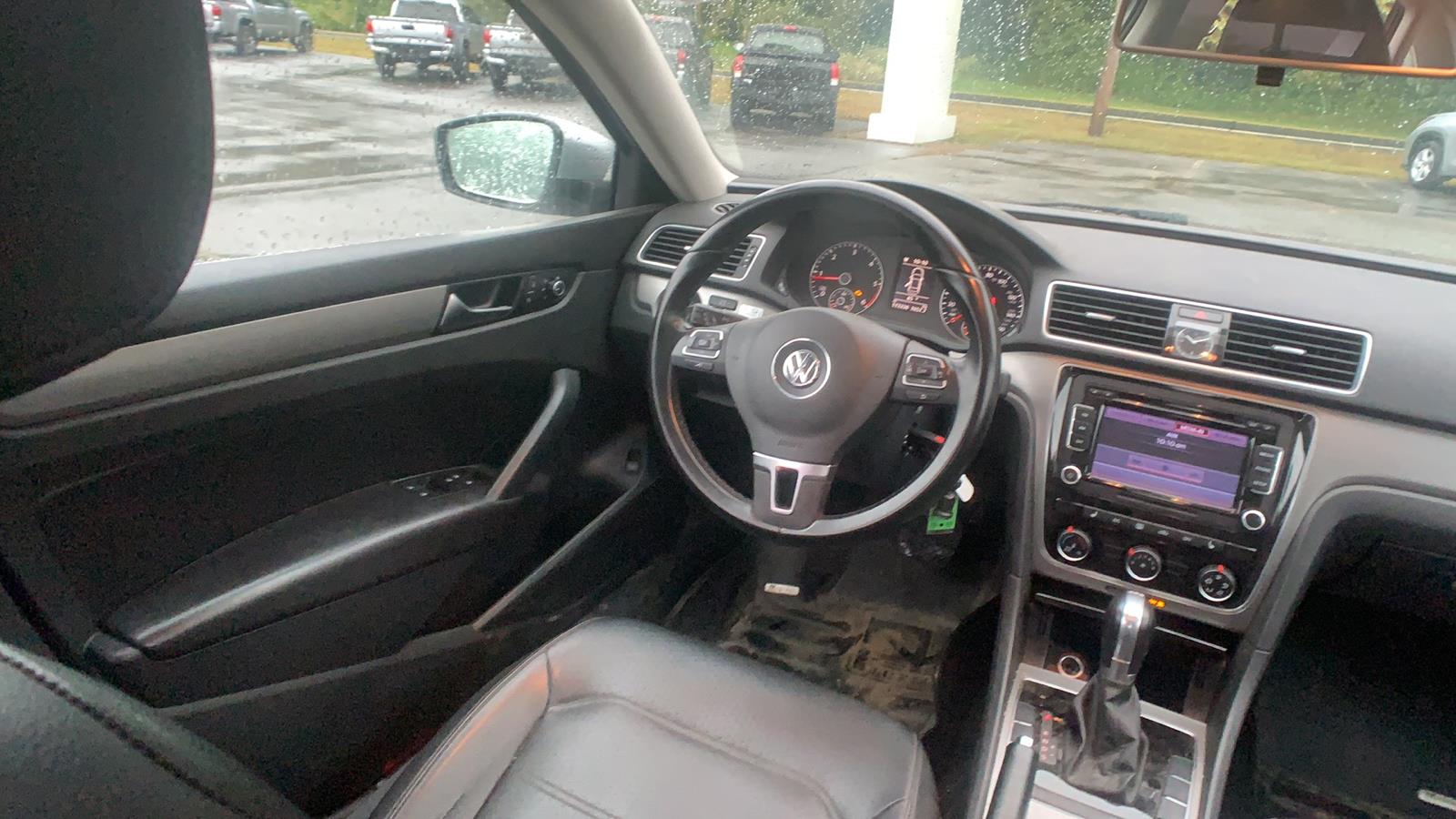 2015 Volkswagen Passat 4dr Car