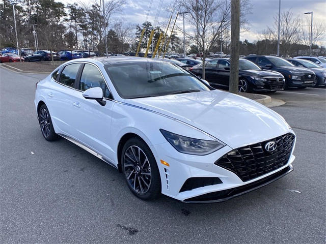 New 2021 Hyundai Sonata Limited Front Wheel Drive Sedan